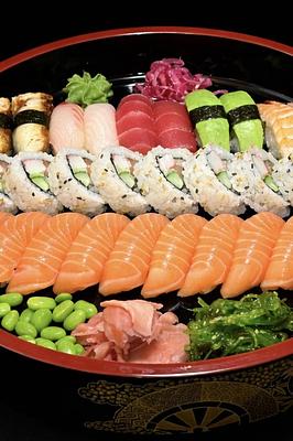 Meny 6. 50 bitar sushi. 