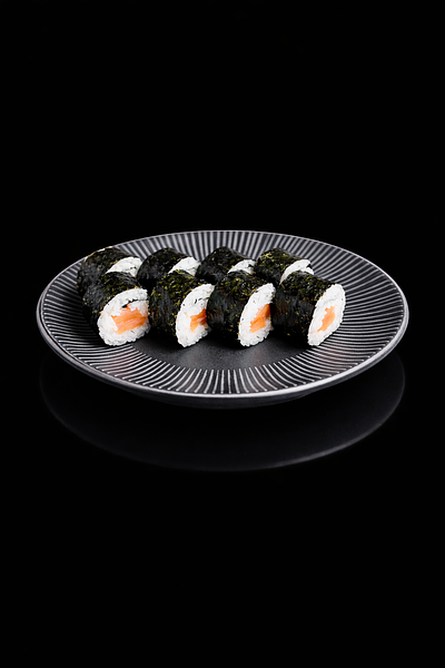 8 bitar Maki Sushi